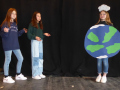2022-2-192-Nelly-Mensch-1-Aaliyah-Mensch-2-Lena-Erde-2